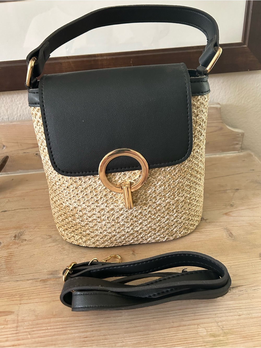 NWOT Natural Straw Crossbody with Black Flap and Gold Ring